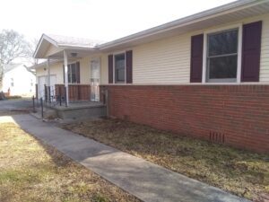 12 Alamosa East, Iola, KS lawn area
